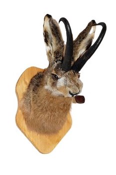 Wolpertinger, mit Pfeife, Hasenbock, Handanfertigung.